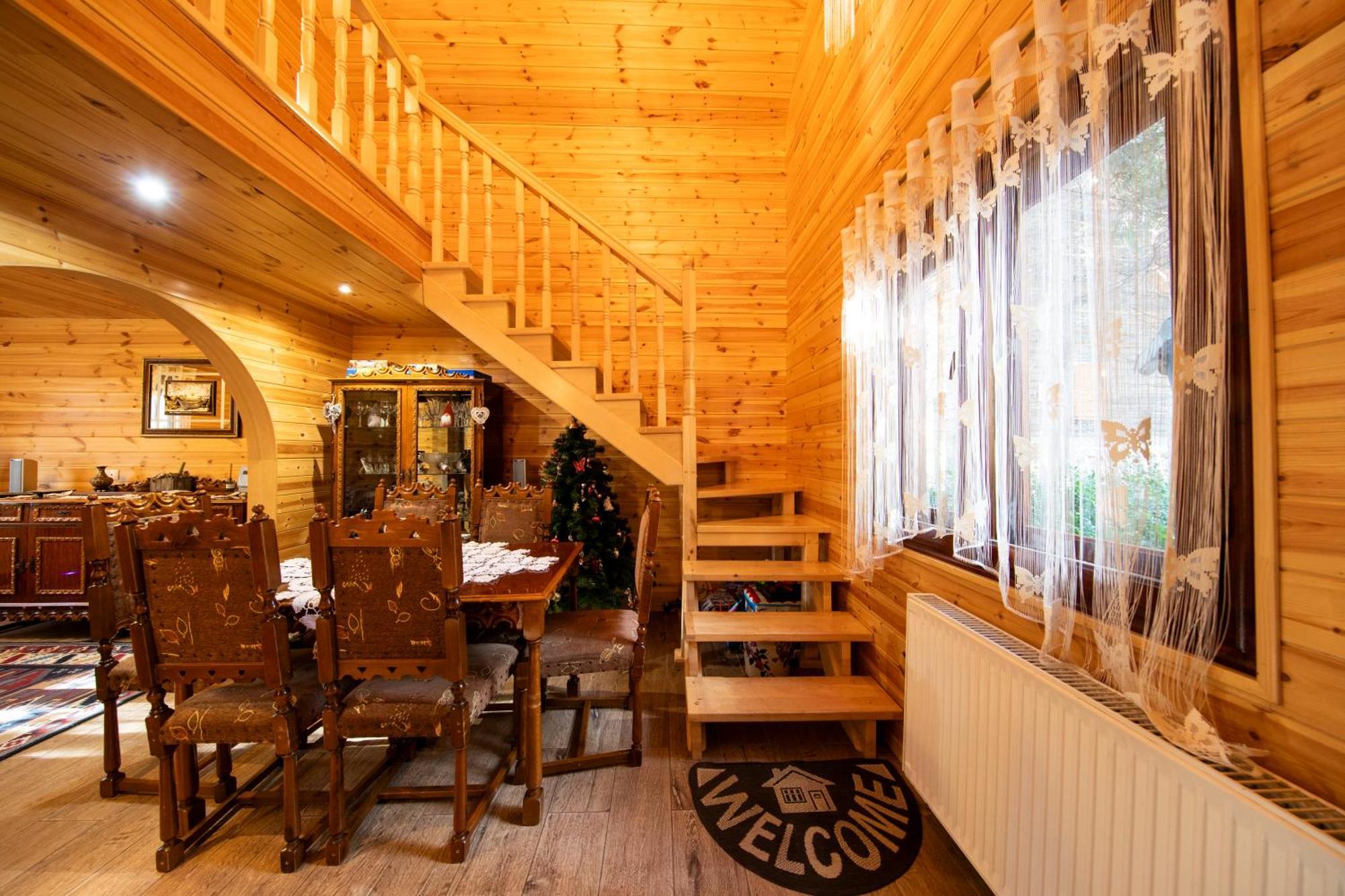 Cabana Adrienne Izvoru Mureşului Exterior foto